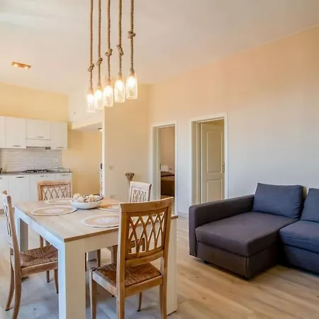 Lägenhet Alba Del Mare