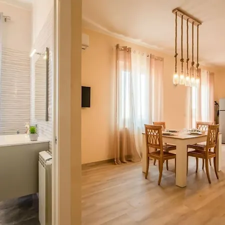 Alba Del Mare 卡波利韦里