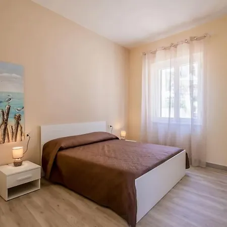 아파트 Alba Del Mare *